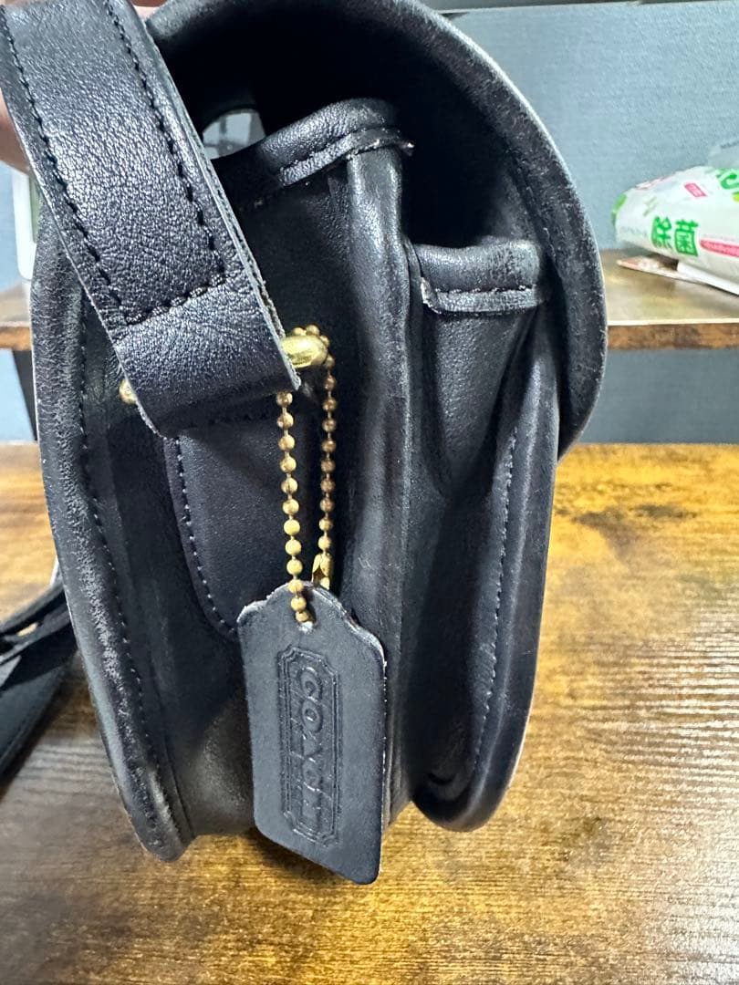 C O A C H Vintage 9954 Leather Shoulder Bag Black Turn-lock USA Made 1996