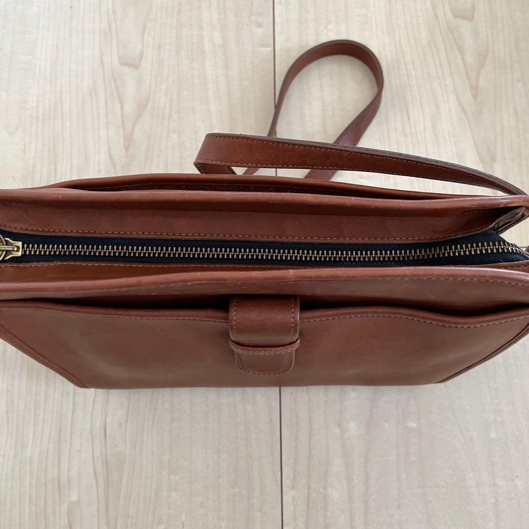C O A C H Vintage Leather Flap Shoulder Bag Dark Brown USA Made