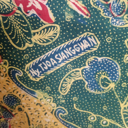 Vintage Batik Tulis Tiga Negeri "Tumpal Dlarang Gian Joe" by Tjoa Siang Gwan