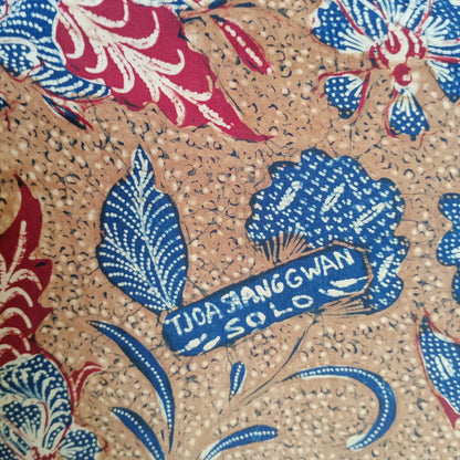 Antique Batik Tulis Tiga Negeri by Tjoa Siang Gwan (3rd Generation) – Peranakan Hand-Drawn Masterpiece – Vintage Indonesian Batik Textile