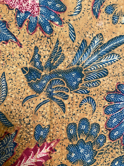 Exquisite Vintage 1950s Batik Tiga Negeri – Authentic Hand-Drawn Masterpiece