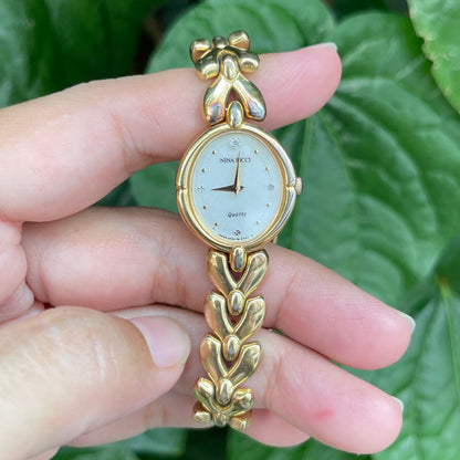 1980s 2P20-6190 Gold Accent Watch
