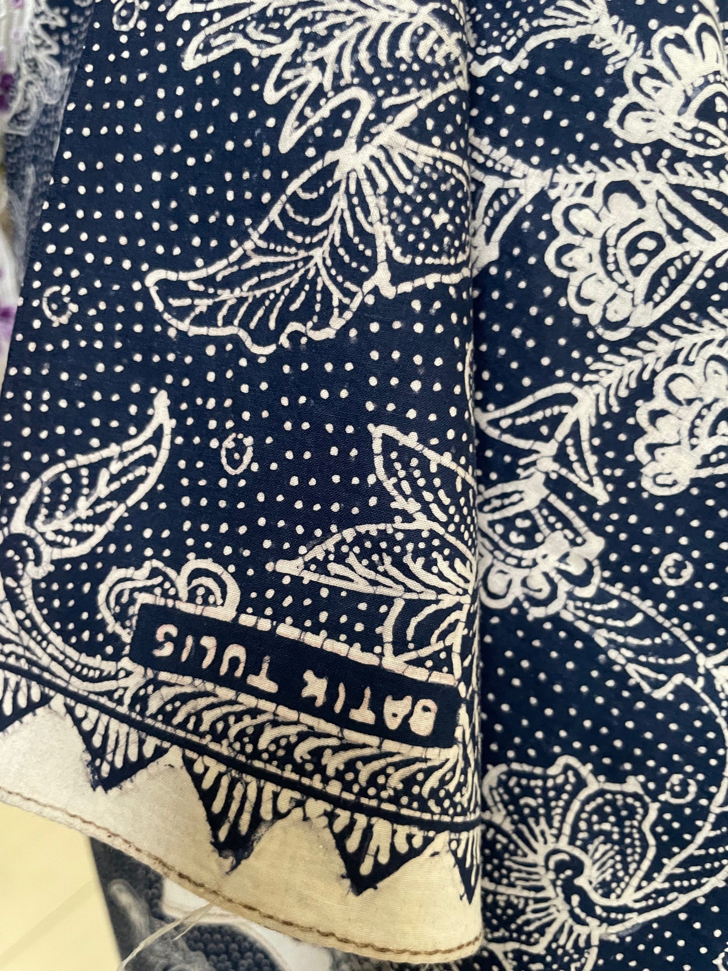 Antique Batik Tulis Tiga Negeri Kelengan – Blue & White Peacock Floral Motif – Hand-Drawn Indonesian Vintage Textile