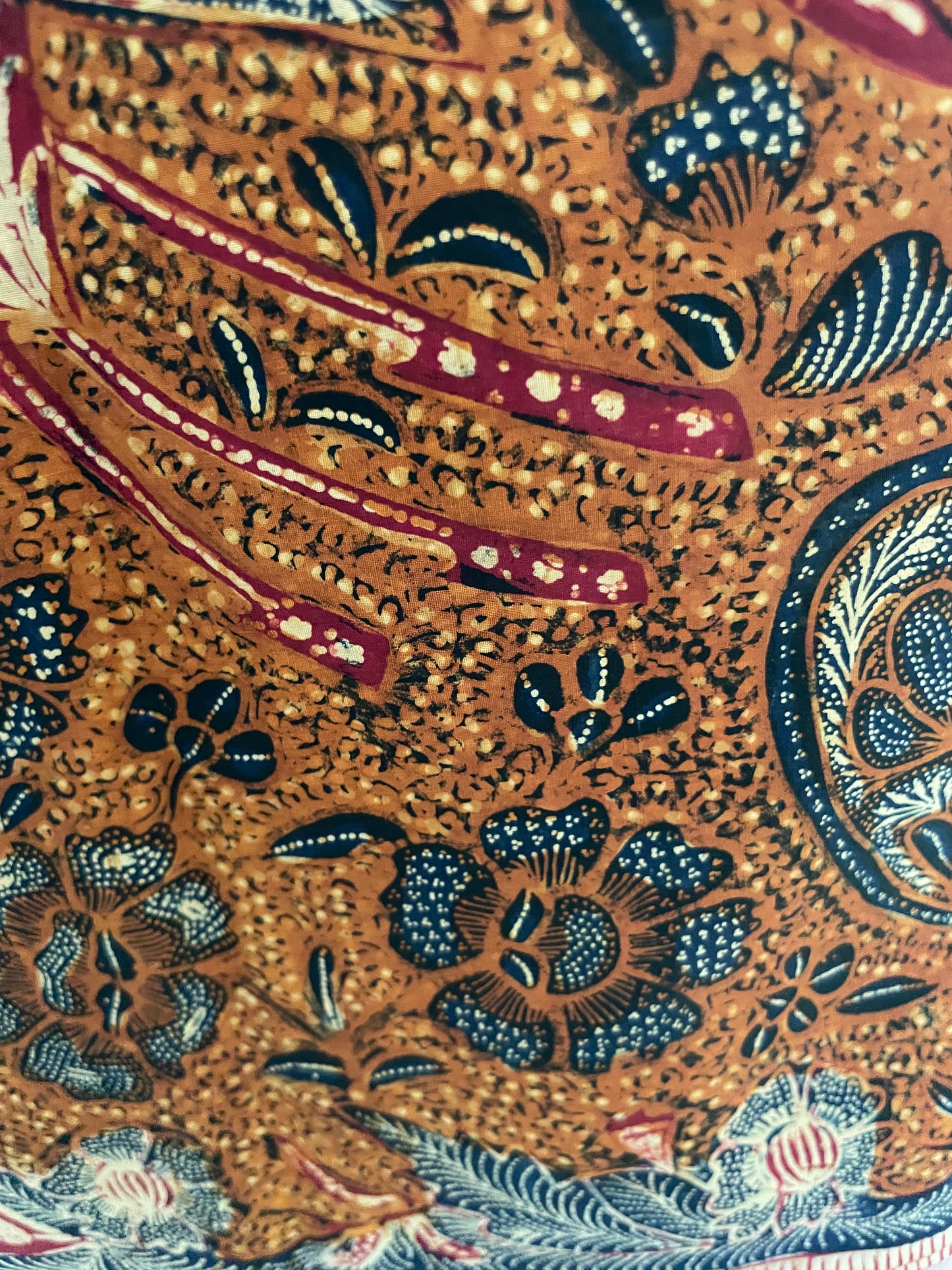 Vintage Batik Tulis Tiga Negeri “Waru Halus” by Tjoa Tjoen Tiang (Totot) – Second Generation Peranakan Masterpiece