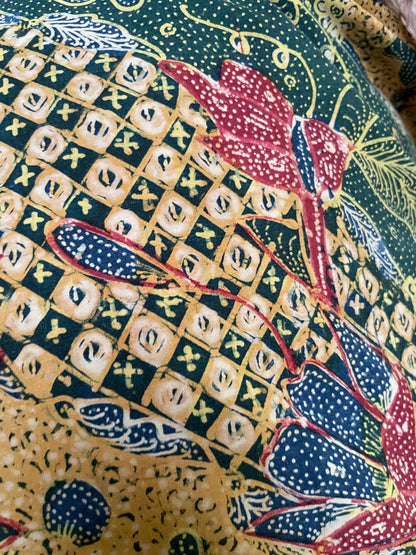 Vintage Batik Tulis Tiga Negeri "Tumpal Dlarang Gian Joe" by Tjoa Siang Gwan