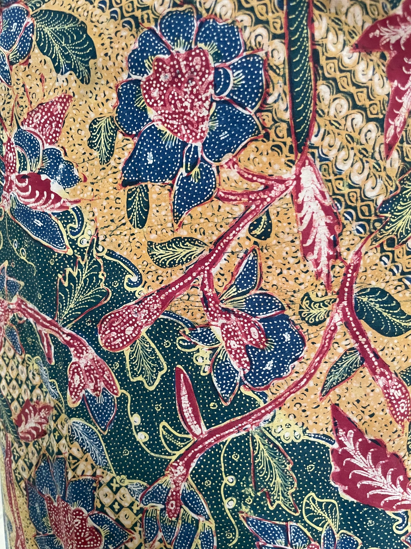 Vintage Batik Tulis Tiga Negeri "Tumpal Dlarang Gian Joe" by Tjoa Siang Gwan