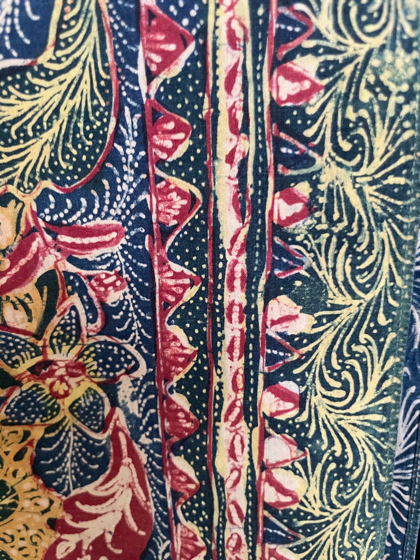 Vintage Batik Tulis Tiga Negeri "Tumpal Dlarang Gian Joe" by Tjoa Siang Gwan