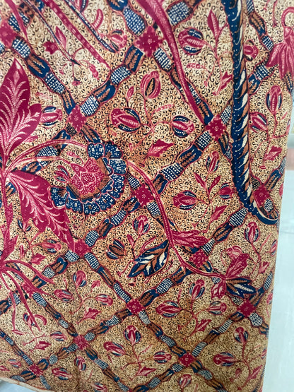 Antique Batik Tulis Tiga Negeri "Sido Mukti"