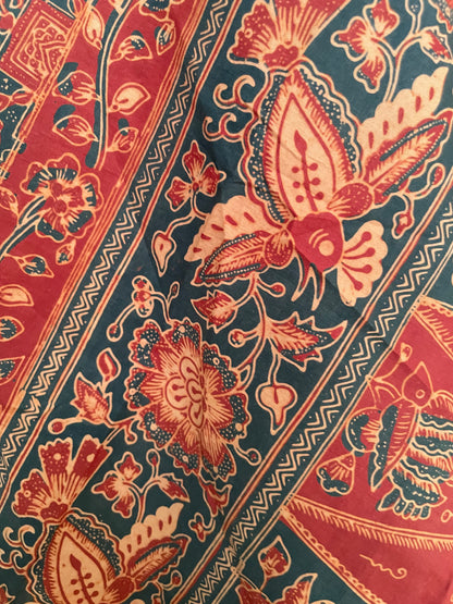 Antique Batik Tulis Jambi "Kaca Piring" – Hand-Drawn Sumatran Heritage Textile – Vintage Indonesian Batik