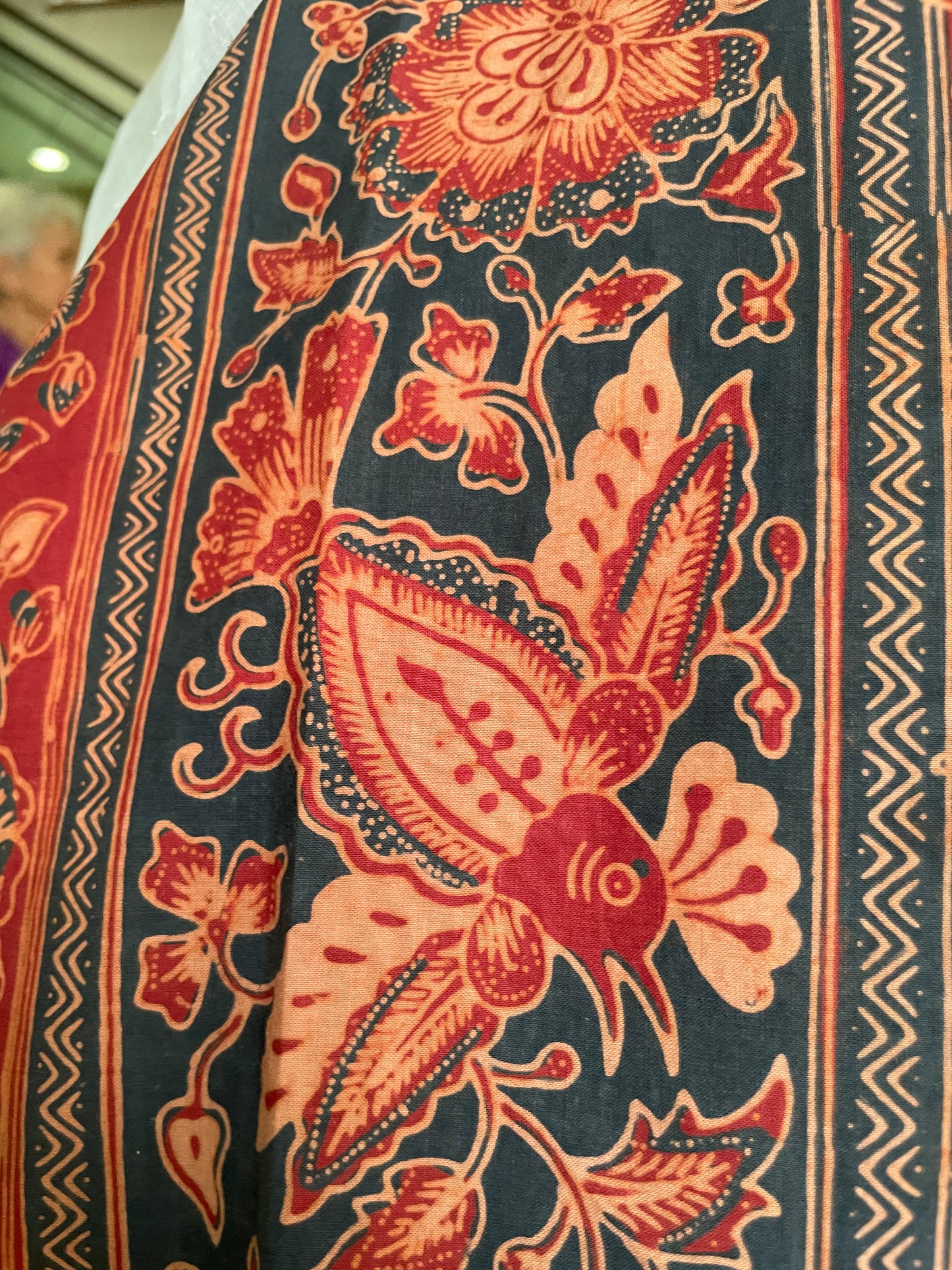Antique Batik Tulis Jambi "Kaca Piring" – Hand-Drawn Sumatran Heritage Textile – Vintage Indonesian Batik