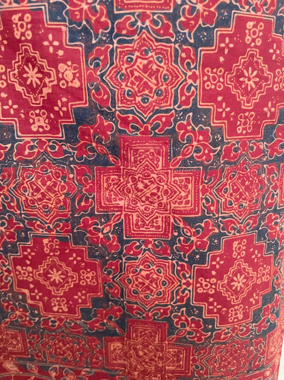 Antique Batik Tulis Jambi "Kaca Piring" – Hand-Drawn Sumatran Heritage Textile – Vintage Indonesian Batik