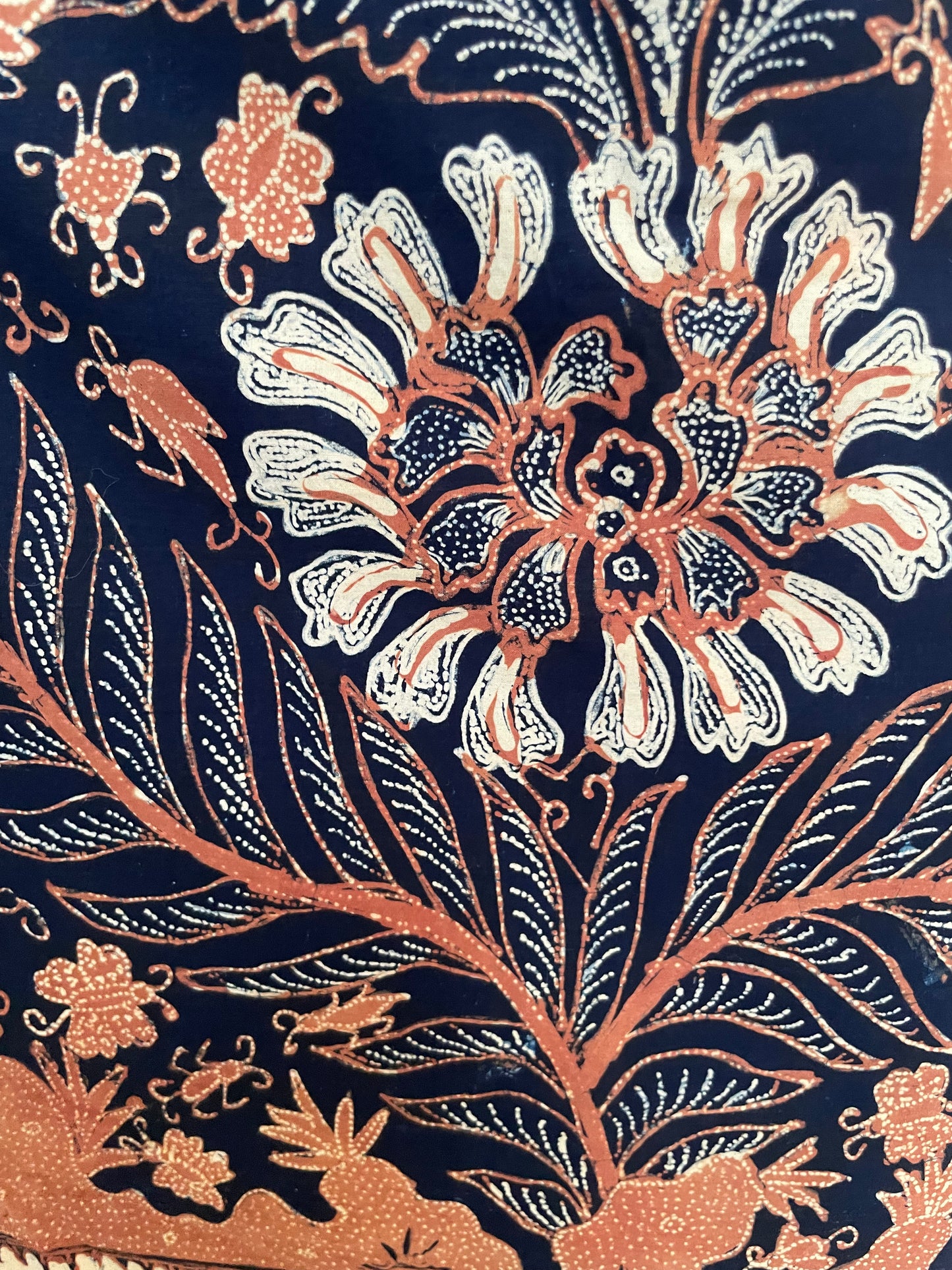 Antique Batik Tulis Pekalongan "Galaran Merak" – Blue Ground Floral Garden Motif – Hand-Drawn Indonesian Heritage Textile