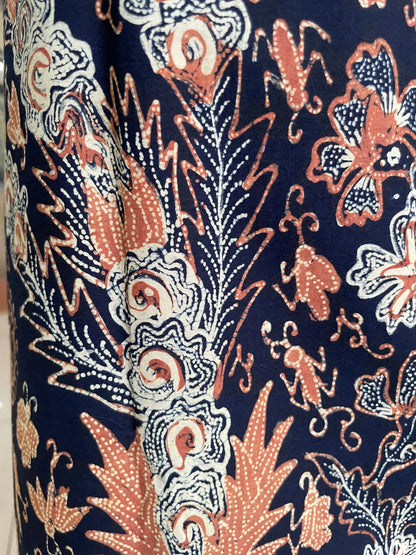 Antique Batik Tulis Pekalongan "Galaran Merak" – Blue Ground Floral Garden Motif – Hand-Drawn Indonesian Heritage Textile