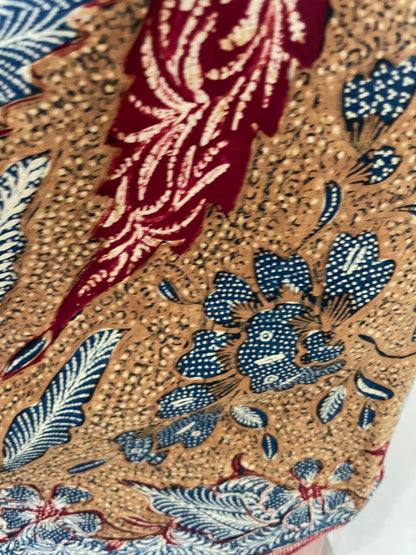 Antique Batik Tulis Tiga Negeri by Tjoa Siang Gwan (3rd Generation) – Peranakan Hand-Drawn Masterpiece – Vintage Indonesian Batik Textile