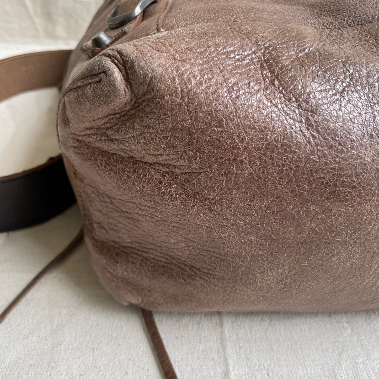 Authentic Vintage Balenciaga "Days" Messenger Bag - Camel Brown Leather