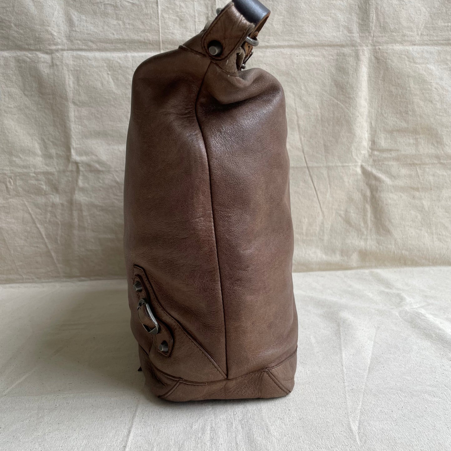 Authentic Vintage Balenciaga "Days" Messenger Bag - Camel Brown Leather