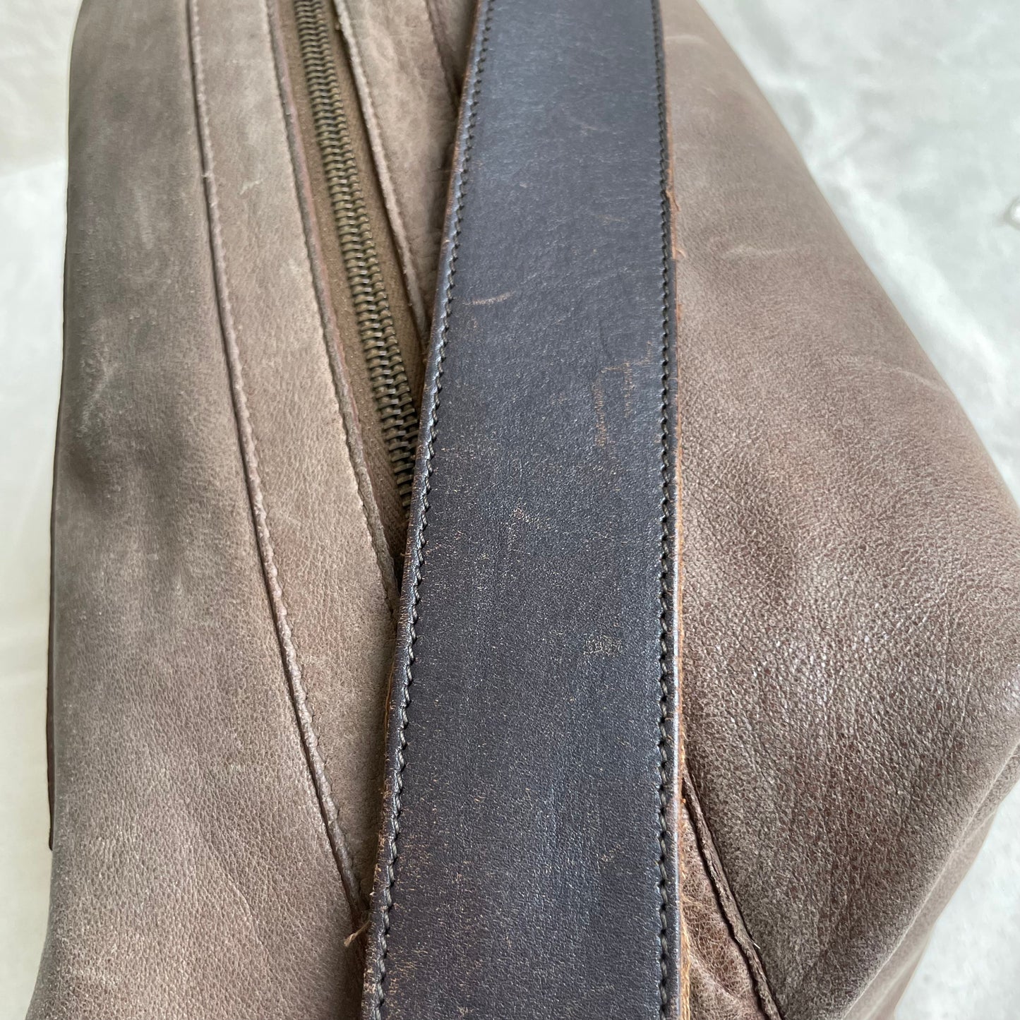 Authentic Vintage Balenciaga "Days" Messenger Bag - Camel Brown Leather