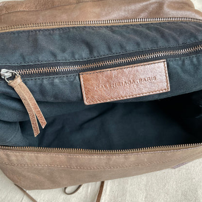 Authentic Vintage Balenciaga "Days" Messenger Bag - Camel Brown Leather