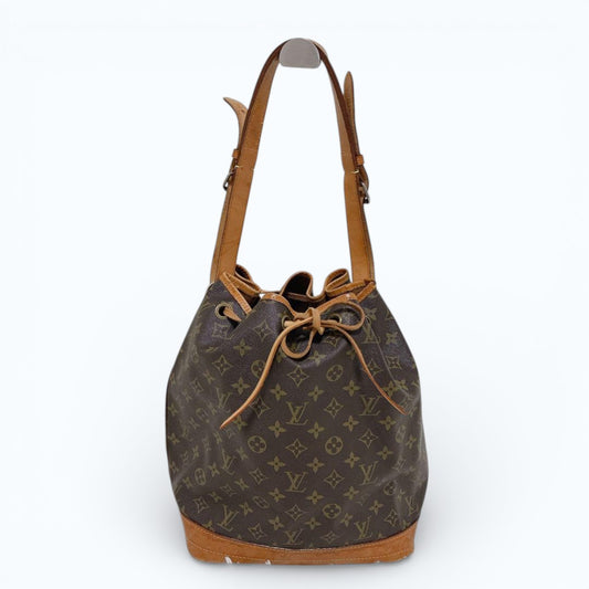 L O U I S V U I T T O N Vintage Monogram Noe Bucket Shoulder Bag