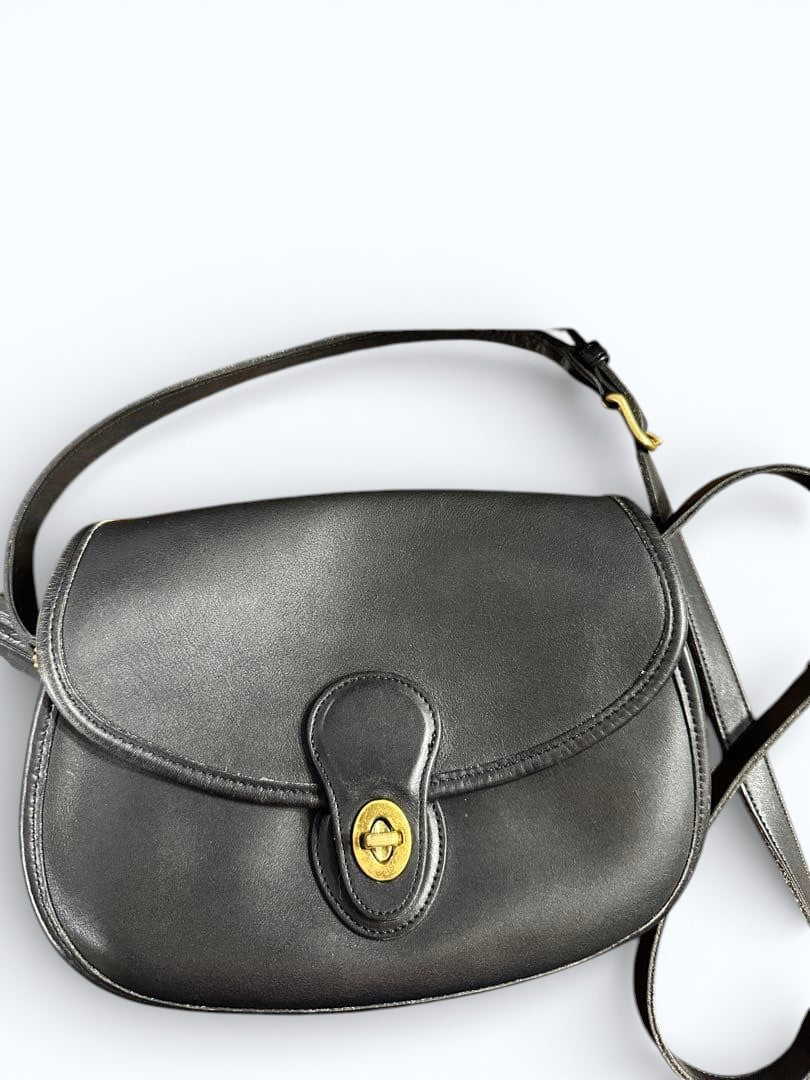 C O A C H Vintage 9954 Leather Shoulder Bag Black Turn-lock USA Made 1996