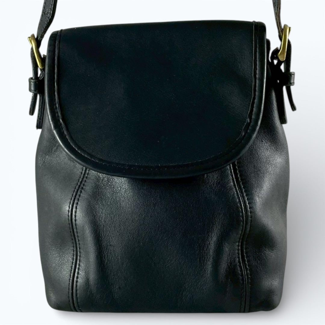 C O A C H Vintage 4108 Leather Flap Shoulder Bag Black USA Made