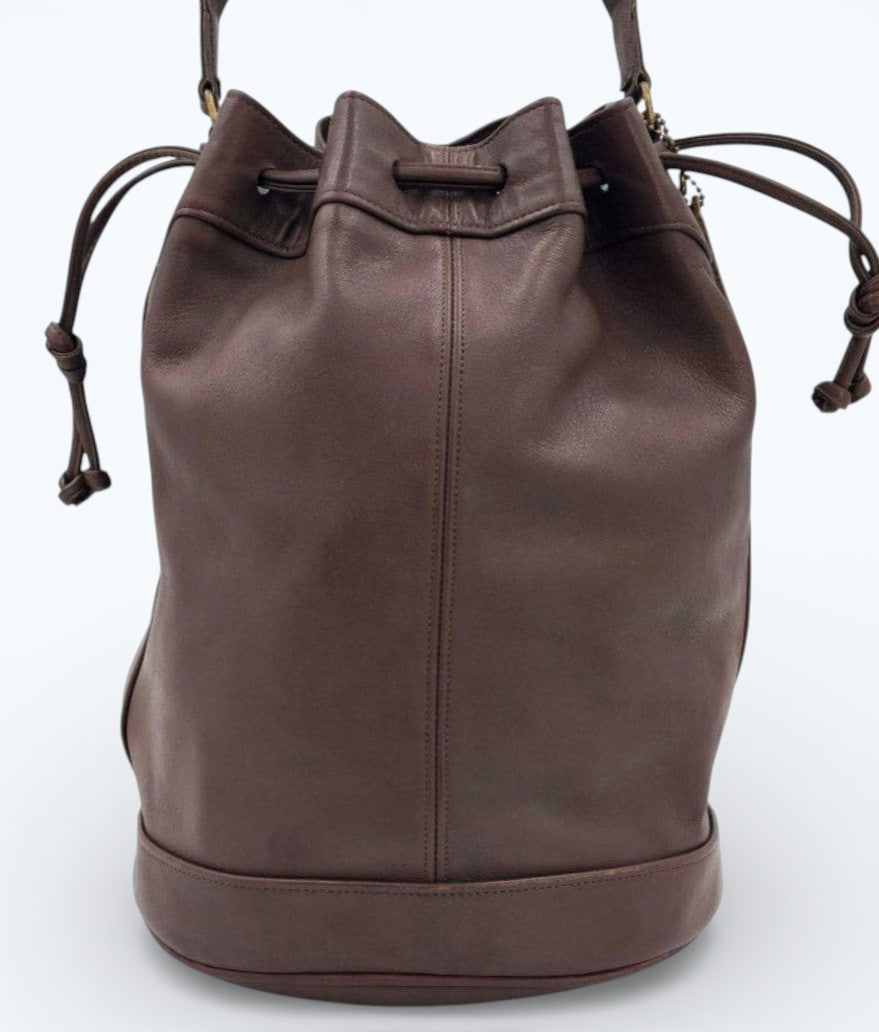 C O A C H Vintage Duffle Sac Bucket Shoulder Bag Brown Leather USA Made