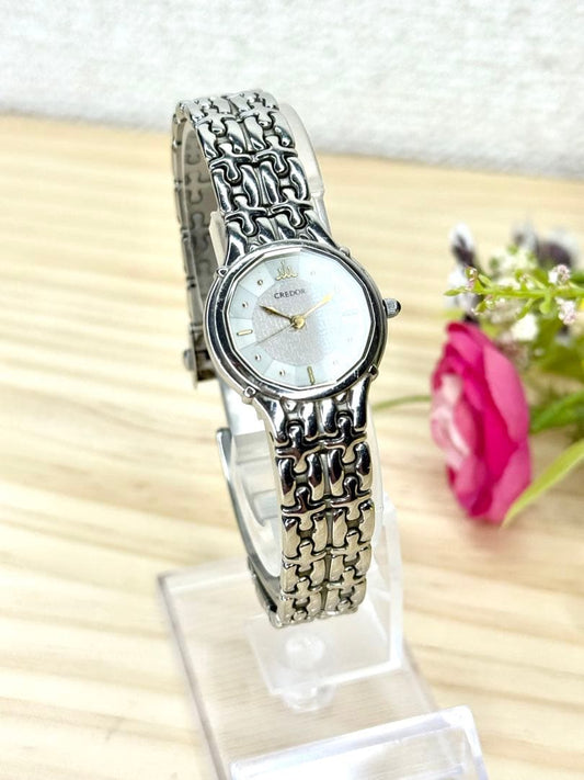 Vintage  S E I K O C R E D O R Dainty Two-Tone Ladies Watch – Minimalist Jewelry Aesthetic