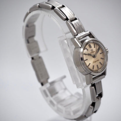 O M E G A Seamaster Ladymatic Vintage c.1960 Automatic Champagne Dial Watch 547