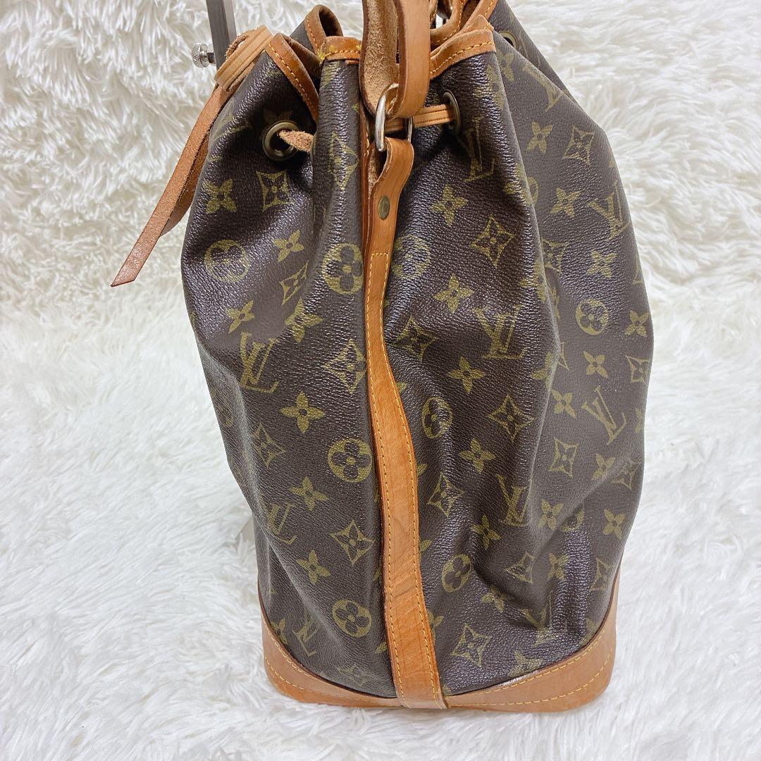 L O U I S V U I T T O N Vintage Monogram Noe Bucket Shoulder Bag