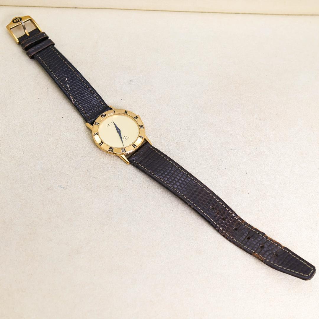 Vintage Gucci 3100 Leather Roman Numeral Watch – Working Condition