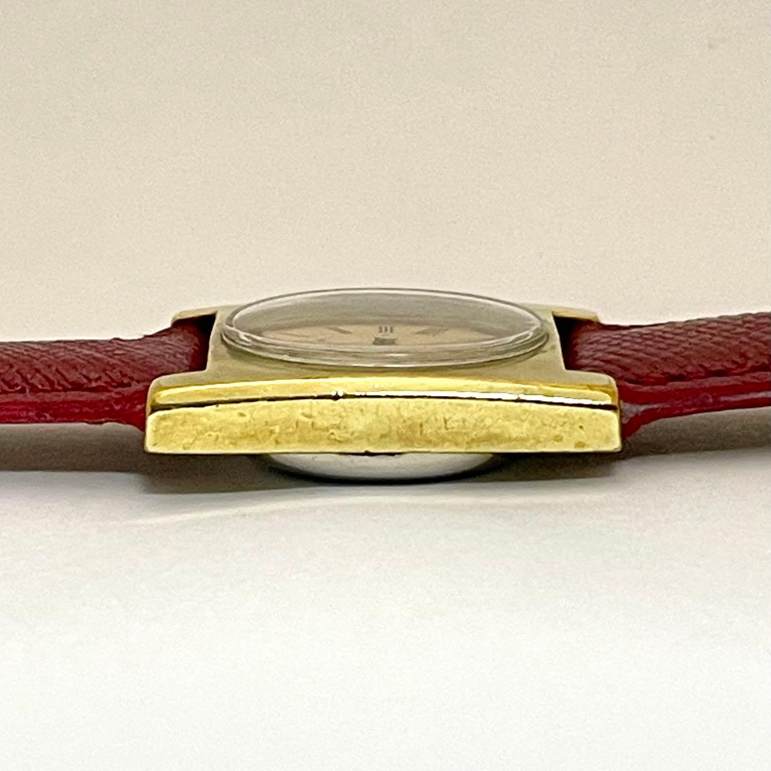 L O N G I N E S Flagship Vintage Manual Wind Rectangular Gold-Plated Ladies Watch 1970s