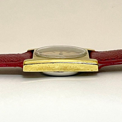 L O N G I N E S Flagship Vintage Manual Wind Rectangular Gold-Plated Ladies Watch 1970s