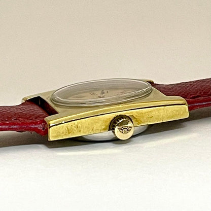 L O N G I N E S Flagship Vintage Manual Wind Rectangular Gold-Plated Ladies Watch 1970s