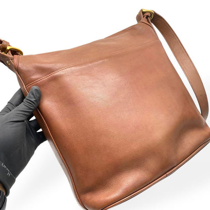 C O A C H Vintage 4996 Leather Shoulder Bag Brown USA Made