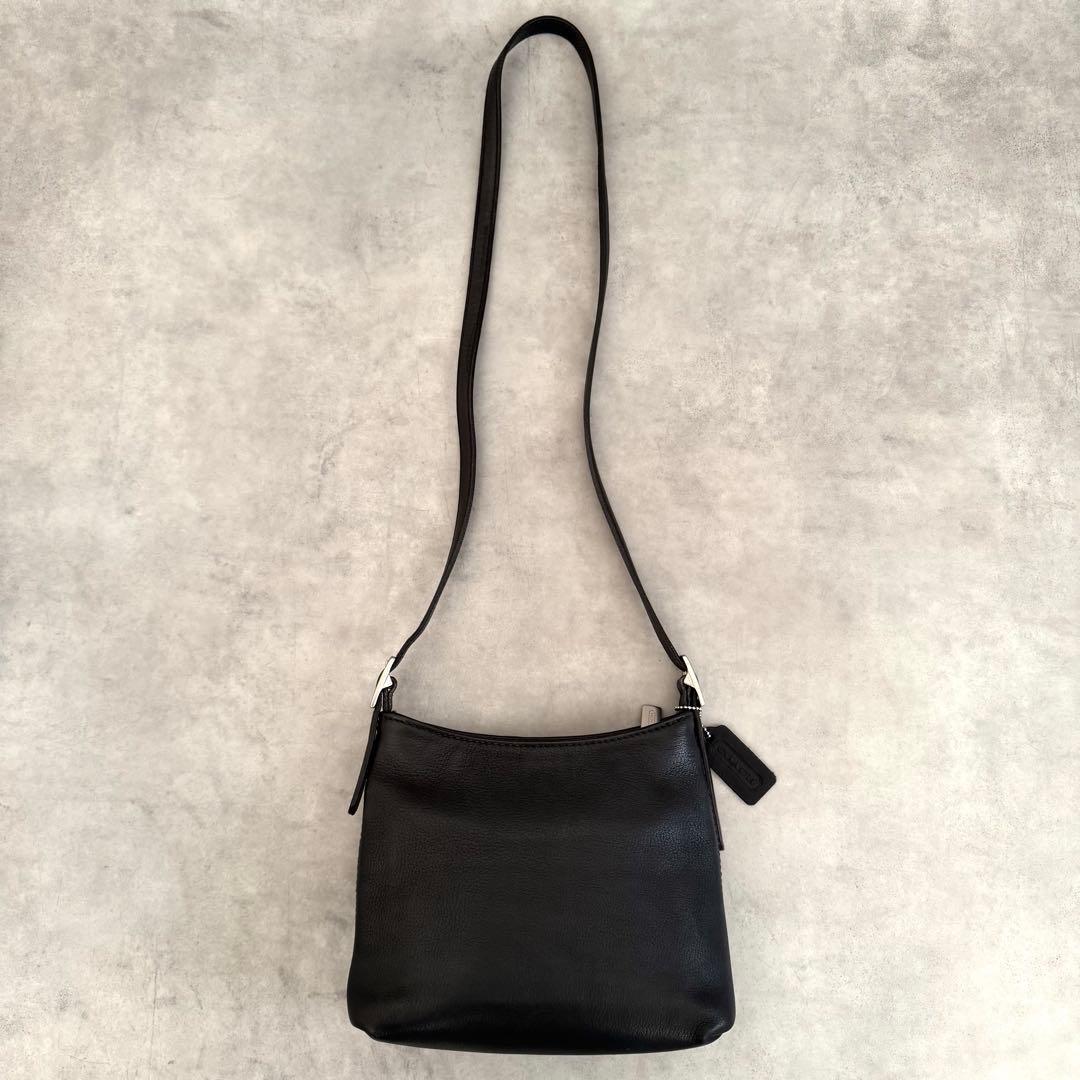 C O A C H Vintage Grained Leather Flap Shoulder Bag Black Silver Hardware USA Made