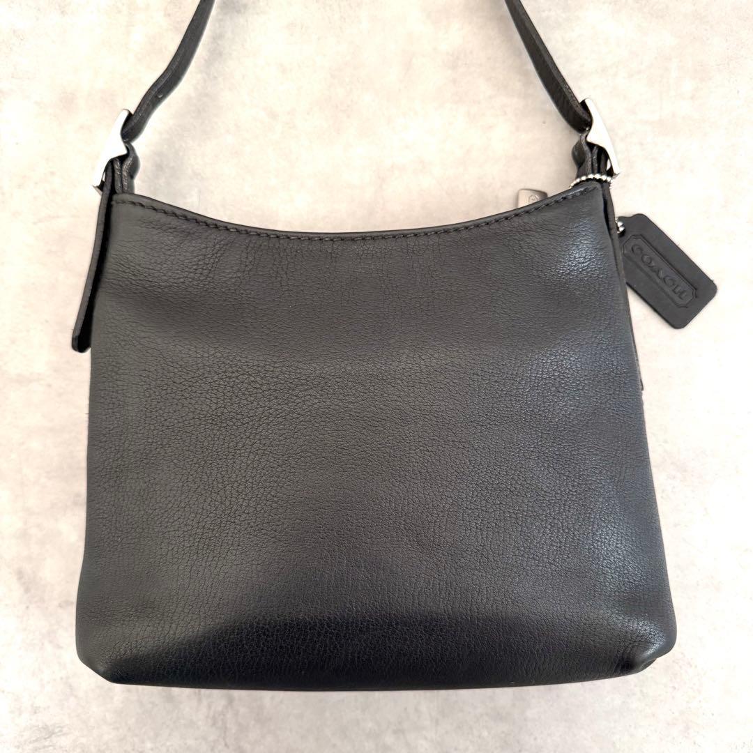 C O A C H Vintage Grained Leather Flap Shoulder Bag Black Silver Hardware USA Made