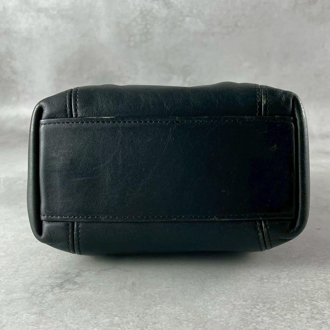 C O A C H Vintage 4108 Leather Flap Shoulder Bag Black USA Made