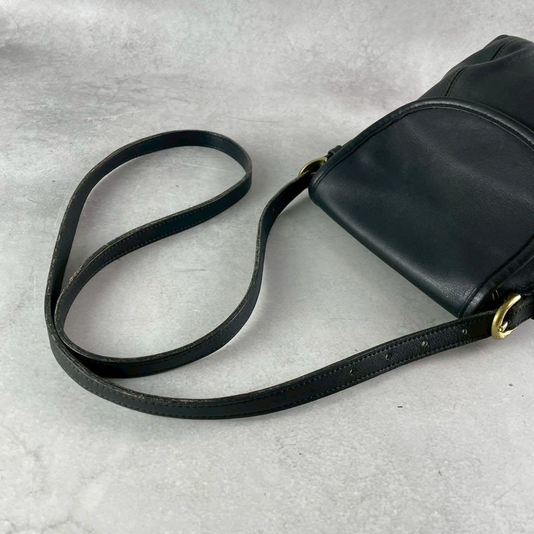 C O A C H Vintage 4108 Leather Flap Shoulder Bag Black USA Made