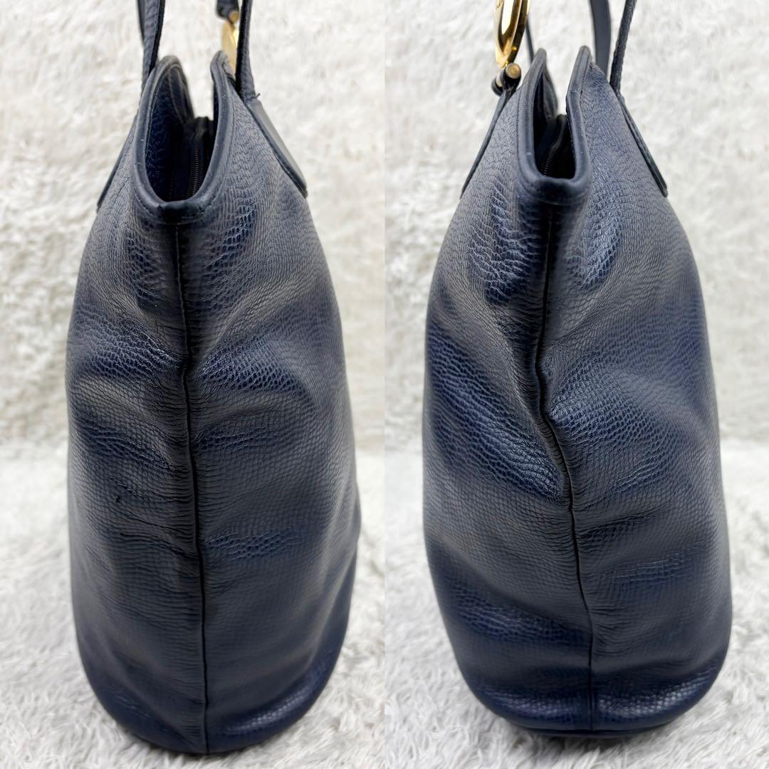 C H R I S T I A N D I O R Vintage All Leather Tote Bag Navy Gold Logo Hardware