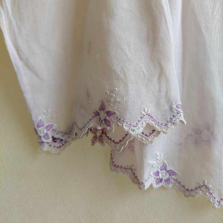 Vintage Simple Chevron Embroidery Encim Kebaya