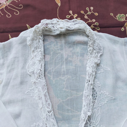 Vintage White Kebaya with Lace Kerancang Trim
