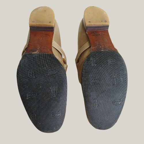 1990s Camel Leather Gold Tone Loafers
