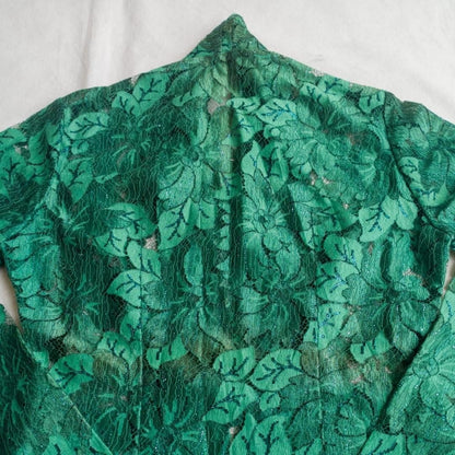 Vintage Green Lace Kebaya Kutubaru