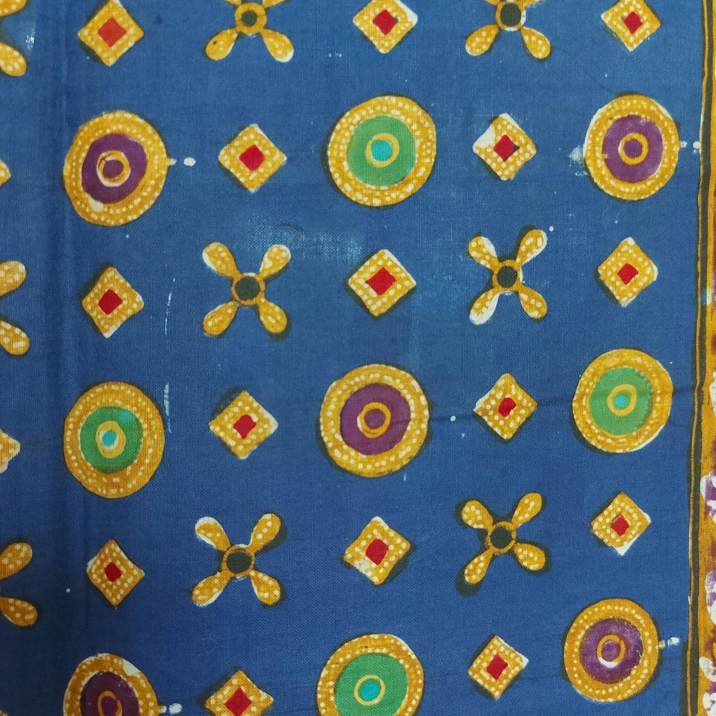 Indonesian Hand Drawn Javanese Batik Jlamprang Biru Royal Motif Gemstone Kain