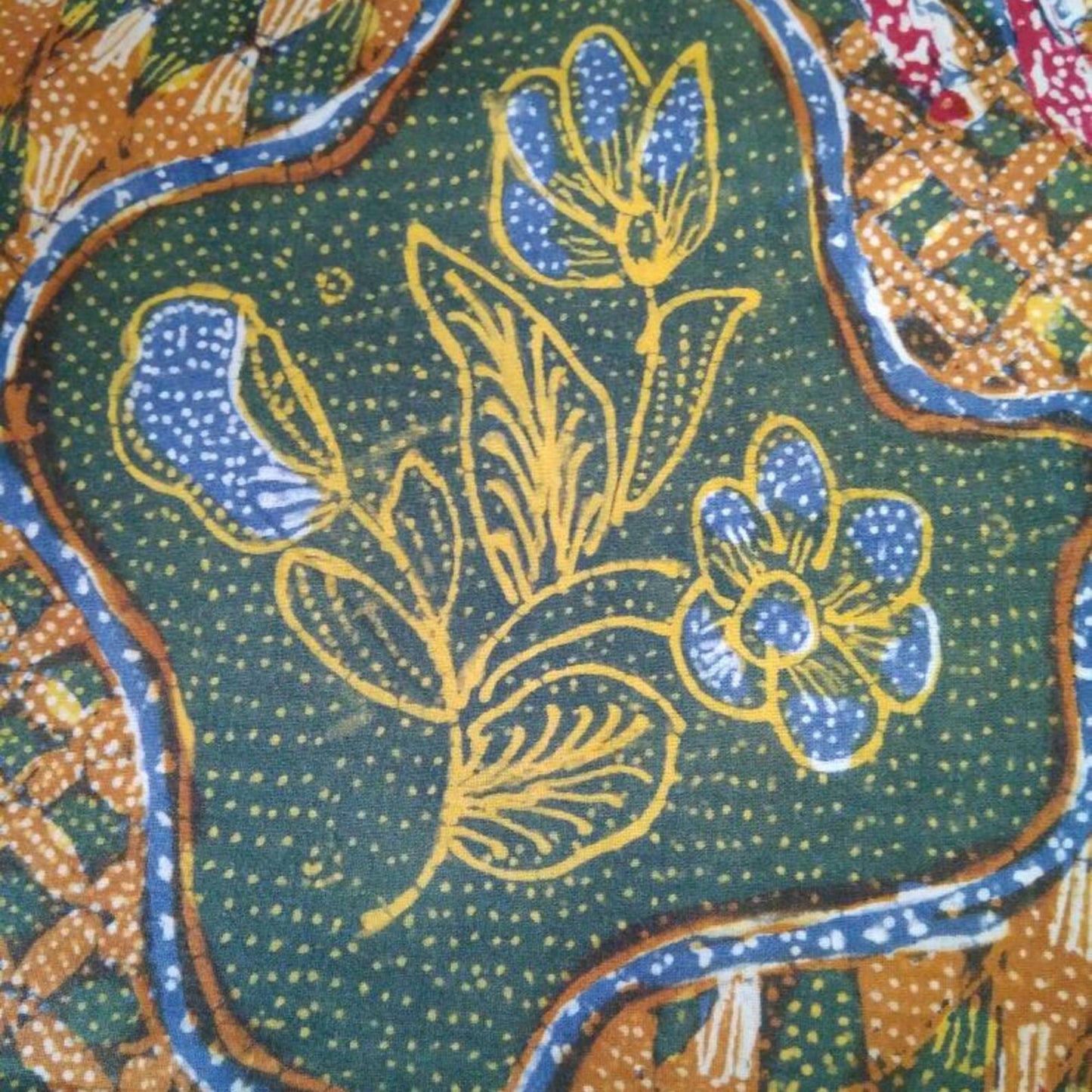 Vintage Peranakan Hand Drawn Tiga Negeri Sarong Batik in Green (Bianjoe) Sekarjagad (World of Flowers)