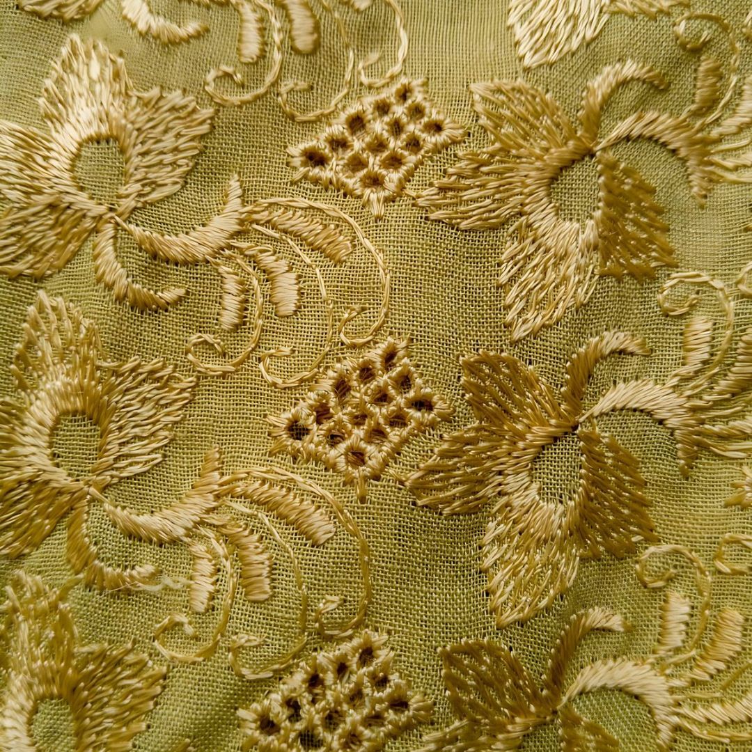Vintage Brown Lace Simple Encim Kebaya