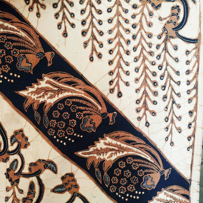 Vintage 80s Sogan Lereng Indonesian Batik