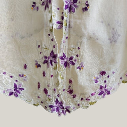 Vintage White  Encim Kebaya With Floral Purple Embroidery