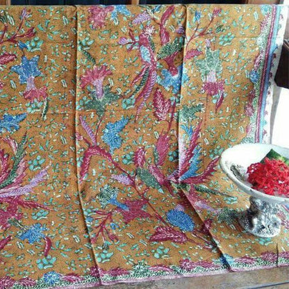Vintage Indonesian Hand Drawn Batik Lawas Tiga Negri Semarangan Kain