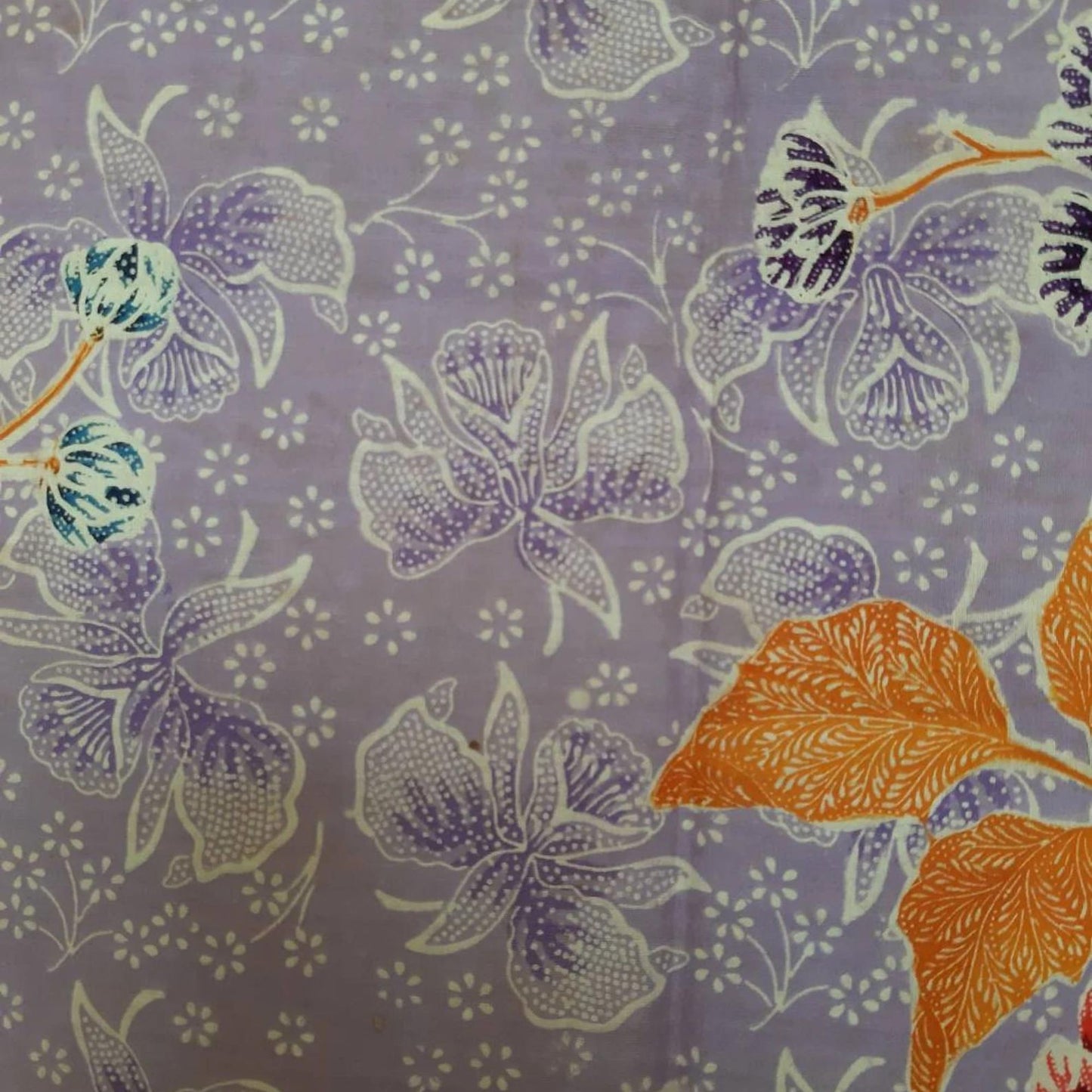 Vintage Indonesian Hand Drawn Javanese Batik Saroong Kedungwoeni with Buketan Motif